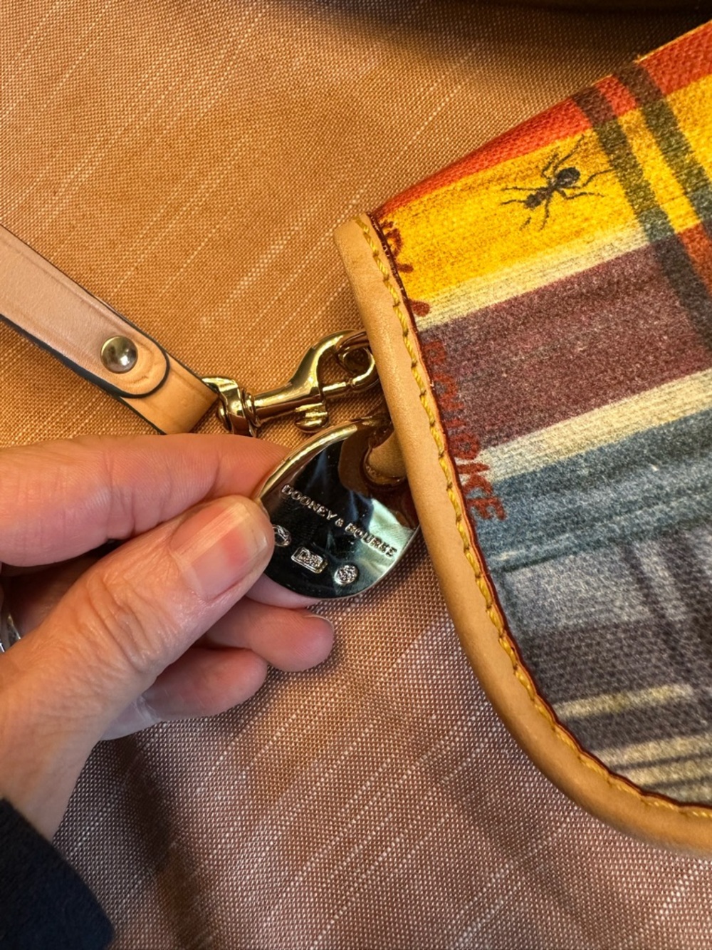 Dooney & Bourke Vintage Y2K Picnic ants madras plaid wristlet new - Picture 8 of 8